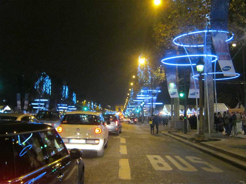 خیابان شانزالیزه پاریس