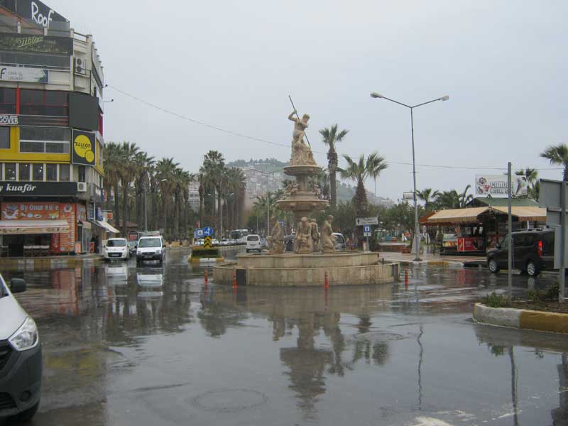 میدان اصلی کوش آداسی ترکیه