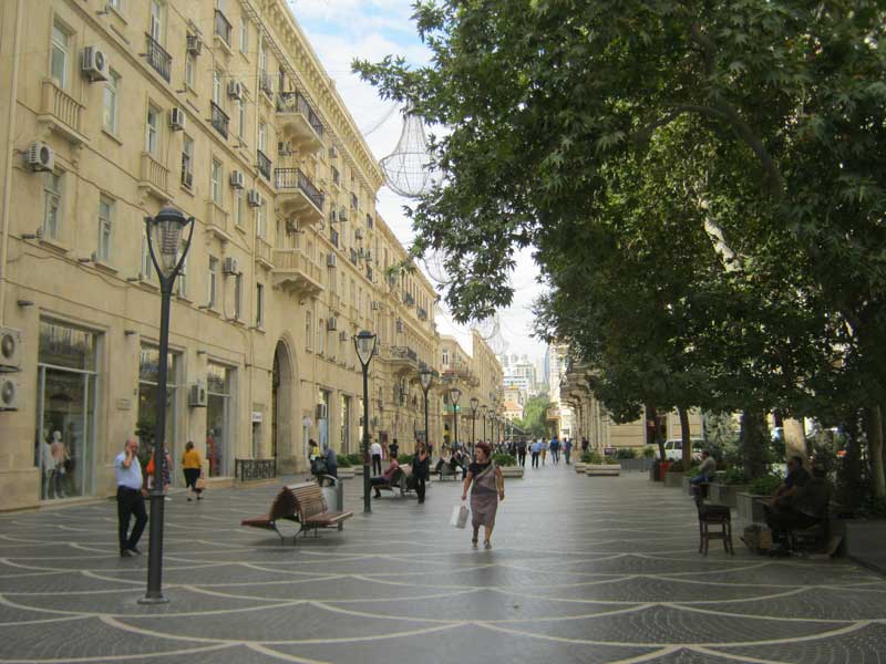 خیابان نظامی باکو